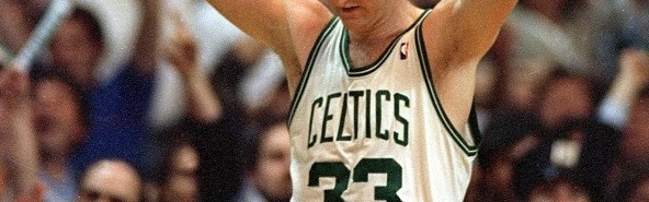 b体育-1985年的今天：伯德狂砍60分7板3助 得分创个人生涯&amp;绿军队史纪录